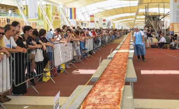 la pizza la plus longue du monde